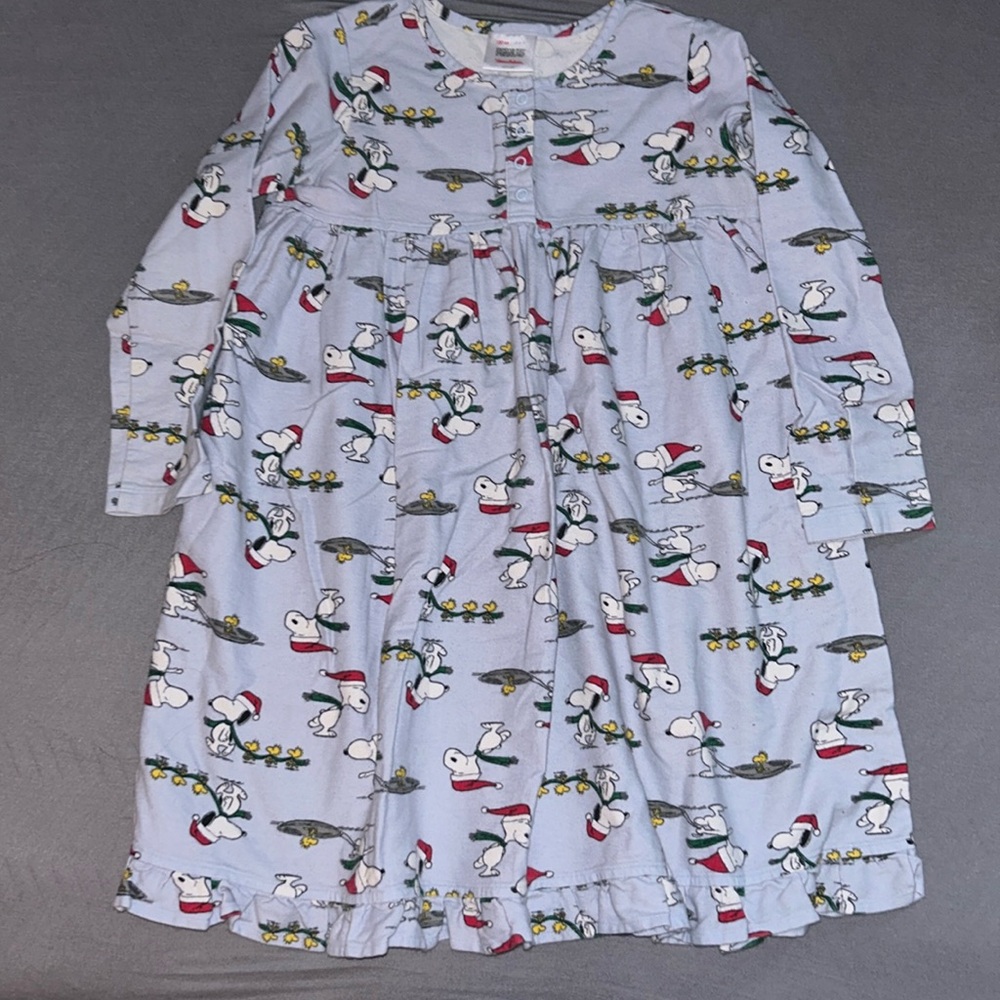 Hanna Andersson 120 peanuts fleece nightgown